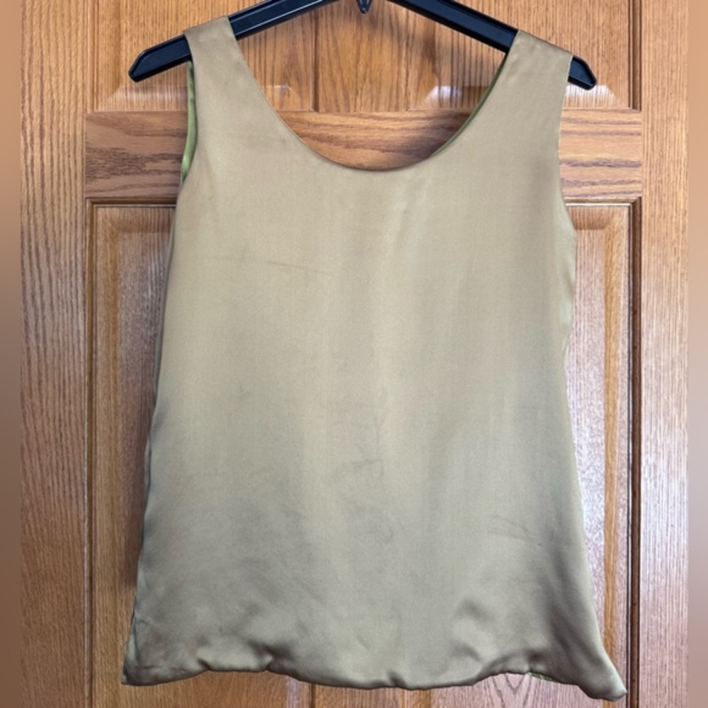 Galinda Women’s 100% Silk Reversible Top – Size 4